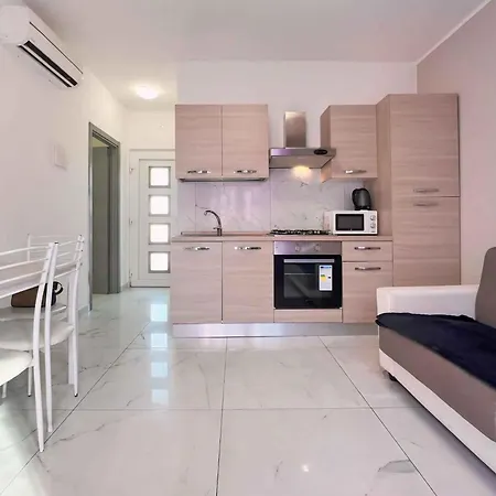 Apartamento In 42855